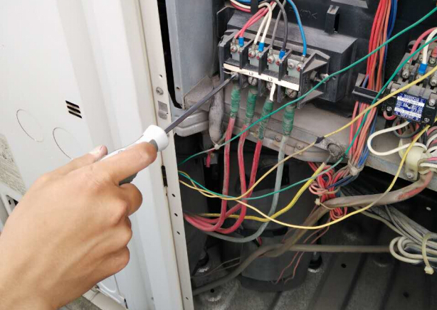 中央空調(diào)保養(yǎng)檢測(cè)